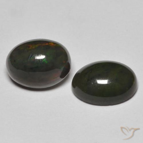 1.75ctw 자연스러운 다색 오팔, 타원형, 불투명체