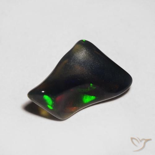 0.71ct 자연스러운 다색 오팔, 팬시한, 투명한