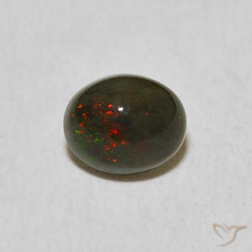 0.68ct 자연스러운 다색 오팔, 타원형, 불투명체