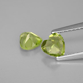 캐럿 천연 생기 있는 그린 페리도트 보석, 하트 모양, 5×4.8 mm, VS