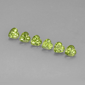 캐럿 천연 생기 있는 그린 페리도트 보석, 하트 모양, 5.2×4.9 mm, VS