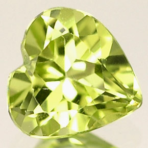 0.50캐럿 천연 생기 있는 그린 페리도트, 하트 모양, 5.1×5.1 mm, VVS-VS