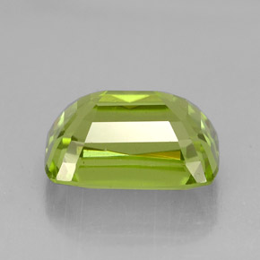 5.74캐럿 천연 생기 있는 그린 페리도트, 쿠션 컷, 11.8×8.5 mm, VVS