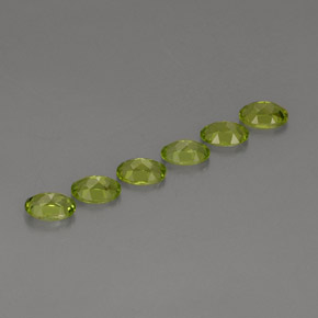 캐럿 천연 생기 있는 그린 페리도트 보석, 타원형 컷, 6×4.1 mm, VVS-VS