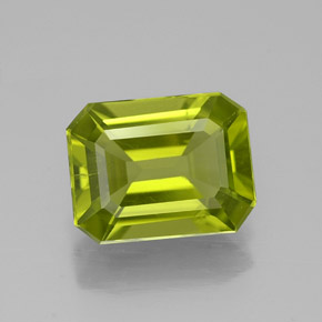 1.92캐럿 천연 생기 있는 그린 페리도트, 에메랄드 컷, 8.6×6.6 mm, VS