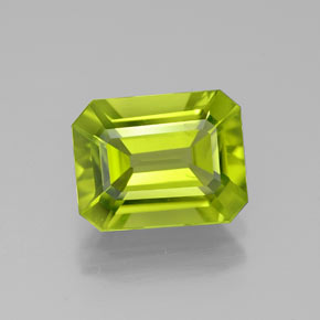 2.09캐럿 천연 생기 있는 그린 페리도트, 에메랄드 컷, 8.6×6.8 mm, VS