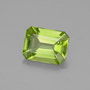 1.89캐럿 천연 생기 있는 그린 페리도트, 에메랄드 컷, 8.5×6.5 mm, VVS