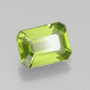 1.95캐럿 천연 생기 있는 그린 페리도트, 에메랄드 컷, 8.8×6.6 mm, VVS
