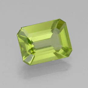 1.83캐럿 천연 생기 있는 그린 페리도트, 에메랄드 컷, 8.8×6.7 mm, VVS