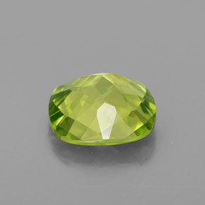 1.90캐럿 천연 생기 있는 그린 페리도트, 쿠션 컷, 8.1×8.1 mm, VVS-VS