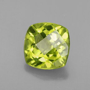 2.21캐럿 천연 생기 있는 그린 페리도트, 쿠션 컷, 8×8 mm, VS-SI