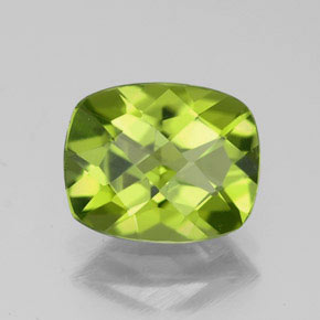2.82캐럿 천연 생기 있는 그린 페리도트, 쿠션 컷, 9.8×8 mm, VVS-VS