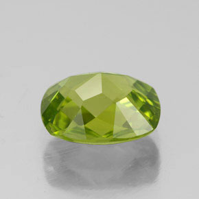 2.82캐럿 천연 생기 있는 그린 페리도트, 쿠션 컷, 9.8×8 mm, VVS-VS