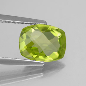 1.88캐럿 천연 생기 있는 그린 페리도트, 쿠션 컷, 9.2×7.1 mm, VVS-VS
