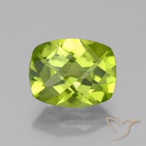 2.60ct 자연스러운 활기찬 녹색 감람석, 방석, VS