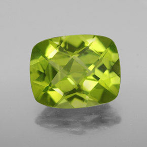 2.96캐럿 천연 생기 있는 그린 페리도트, 쿠션 컷, 10×8.1 mm, VS