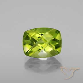 2.84ct 자연스러운 활기찬 녹색 감람석, 방석, VS-SI