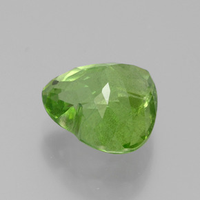 4.15캐럿 천연 생기 있는 그린 페리도트, 하트 모양, 10.4×9.4 mm, VS-SI