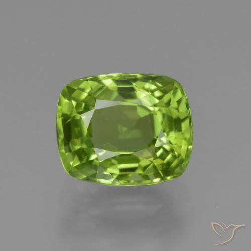1.97ct 자연스러운 활기찬 녹색 감람석, 방석, VS