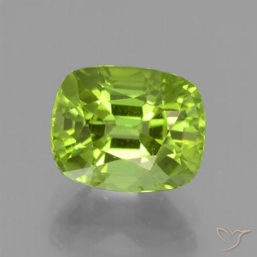 2.38ct 자연스러운 황록색 감람석, 방석, VS