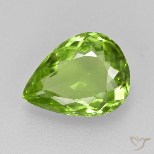 4.11ct 자연스러운 미디엄 그린 감람석, 배 모양, VS