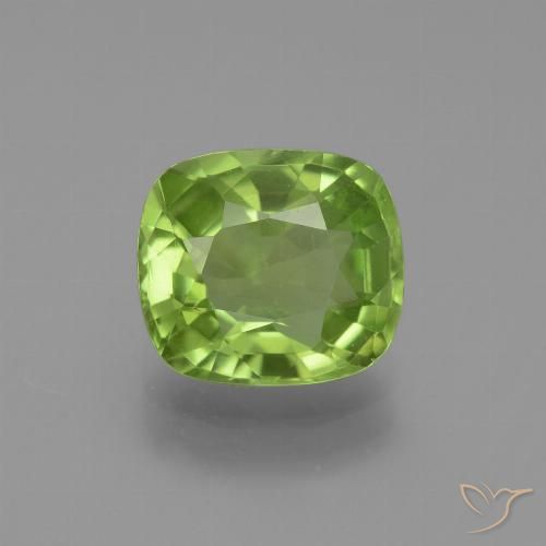 2.48ct 자연스러운 활기찬 녹색 감람석, 방석, VS