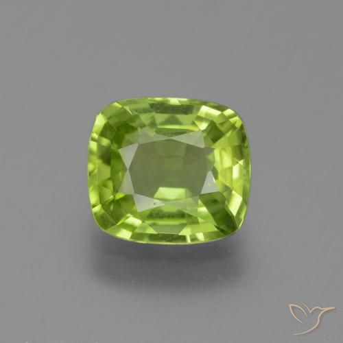 2.22ct 자연스러운 활기찬 녹색 감람석, 방석, VS