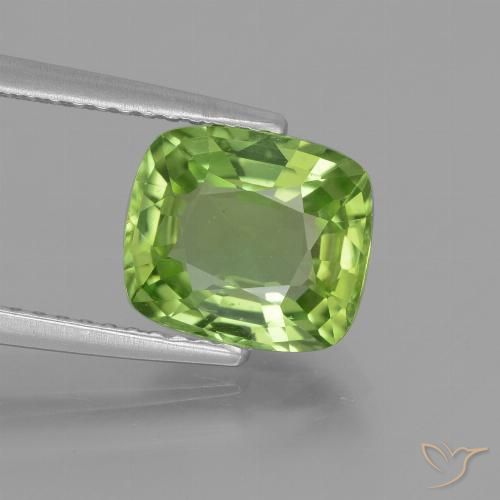 2.48ct 자연스러운 미디엄 그린 감람석, 방석, VS
