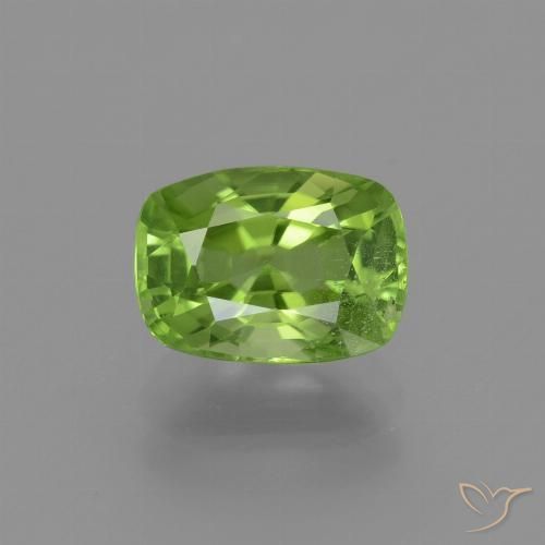 2.43ct 자연스러운 활기찬 녹색 감람석, 방석, VS