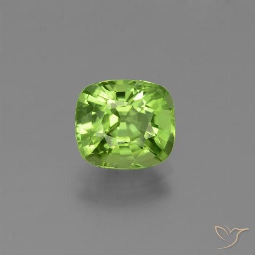 1.92ct 자연스러운 활기찬 녹색 감람석, 방석, VS