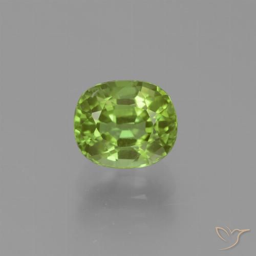 2.24ct 자연스러운 활기찬 녹색 감람석, 방석, VS-SI