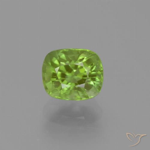 2.25ct 자연스러운 황록색 감람석, 방석, VS