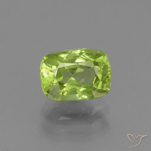 1.96ct 자연스러운 라이트 라이블리 그린 감람석, 방석, VS