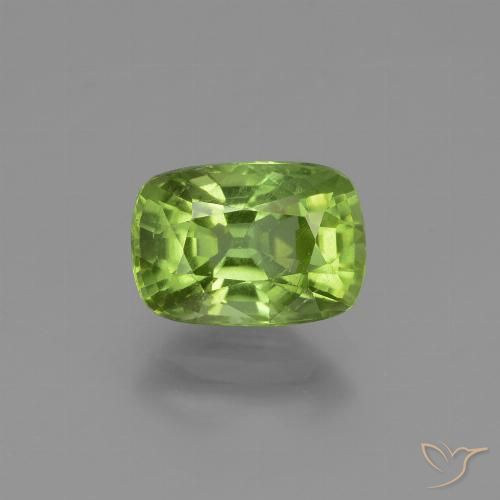 2.36ct 자연스러운 활기찬 녹색 감람석, 방석, VS
