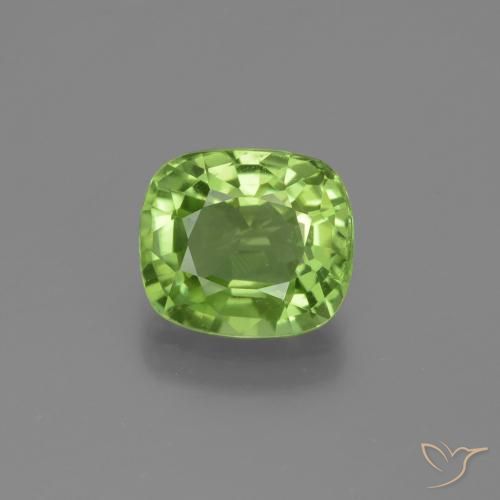 2.21ct 자연스러운 활기찬 녹색 감람석, 방석, VS