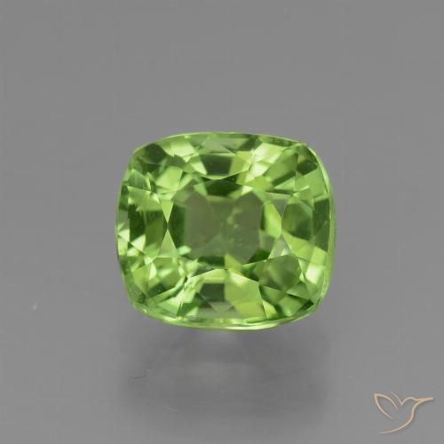 2.05ct 자연스러운 활기찬 녹색 감람석, 방석, VS