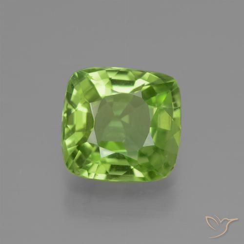 2.12ct 자연스러운 활기찬 녹색 감람석, 방석, VS