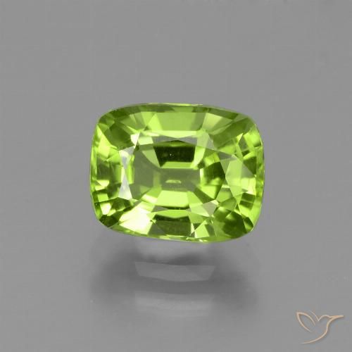 2.21ct 자연스러운 활기찬 녹색 감람석, 방석, VS