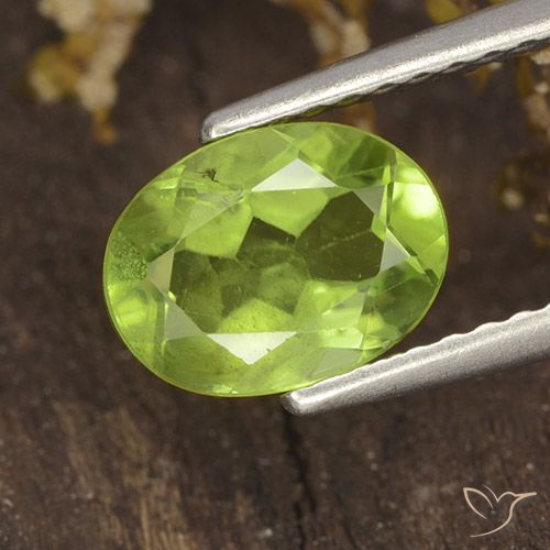 1.38ct 자연스러운 미디엄 그린 감람석, 타원형, VS