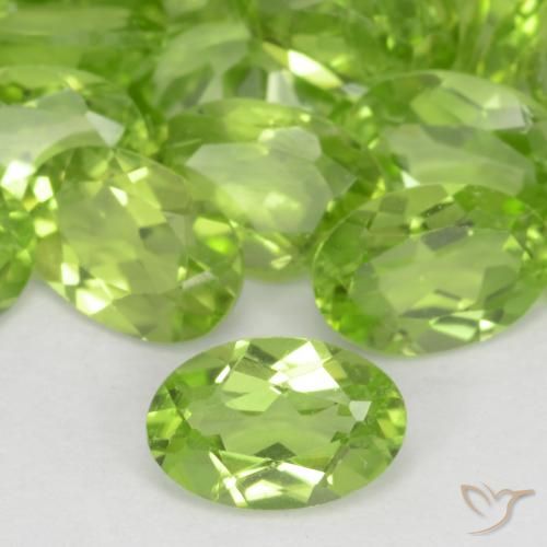 0.49ct 자연스러운 라이트 라이블리 그린 감람석, 타원형, VS