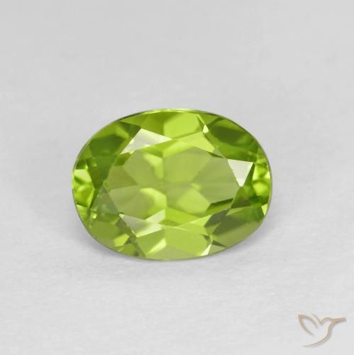 1.36ct 자연스러운 활기찬 녹색 감람석, 타원형, VS