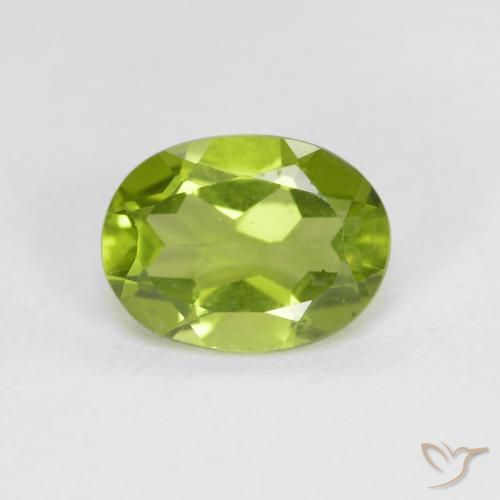 1.40ct 자연스러운 활기찬 녹색 감람석, 타원형, VS