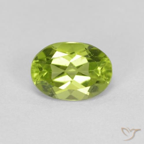 0.98ct 자연스러운 활기찬 녹색 감람석, 타원형, VS