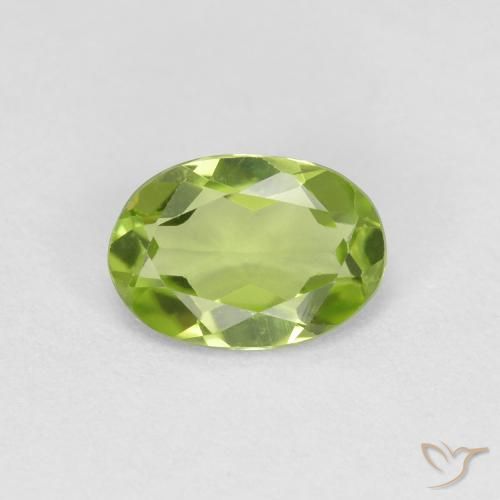 0.75ct 자연스러운 활기찬 녹색 감람석, 타원형, VS