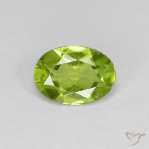 0.91ct 자연스러운 활기찬 녹색 감람석, 타원형, VS