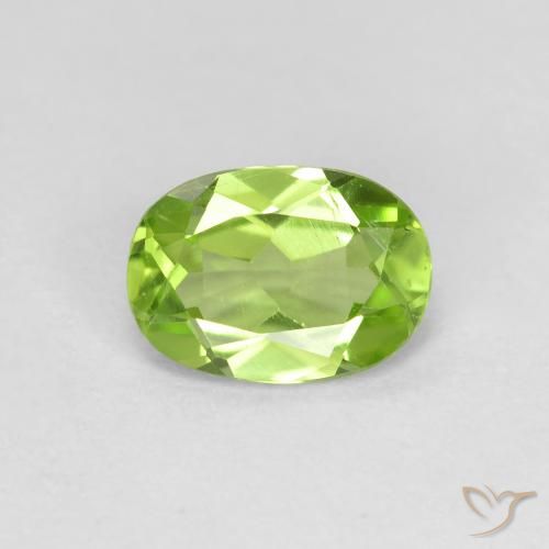 0.78ct 자연스러운 미디엄 그린 감람석, 타원형, VS