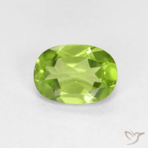 0.89ct 자연스러운 활기찬 녹색 감람석, 타원형, VS