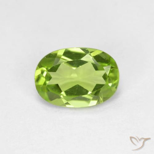 0.85ct 자연스러운 미디엄 그린 감람석, 타원형, VS