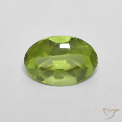 0.84ct 자연스러운 미디엄 그린 감람석, 타원형, 투명한