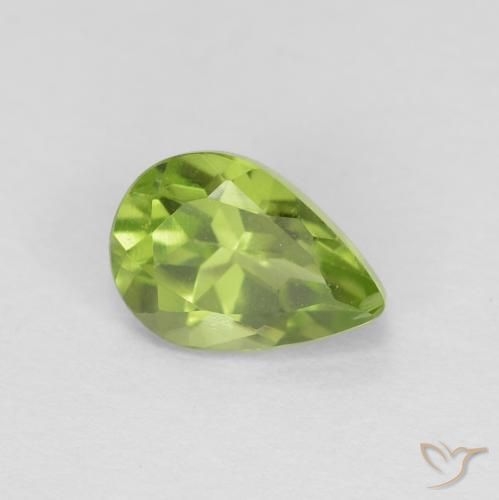 0.84ct 자연스러운 활기찬 녹색 감람석, 배 모양, VVS